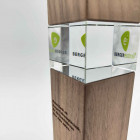 Glas Holz CUBEX Detailansicht Spiegelung des Drucks - Awards