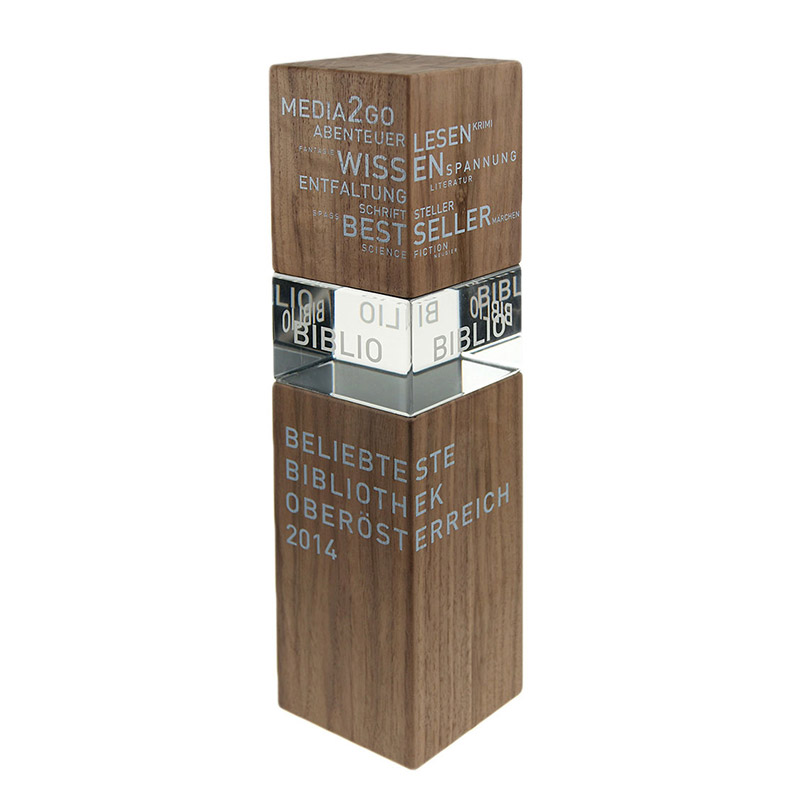 Holz-Glas-Award mit Druck und Gravur