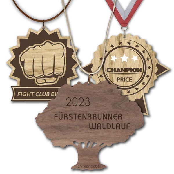 Holzmedaille Sonderanfertigung- awards.at
