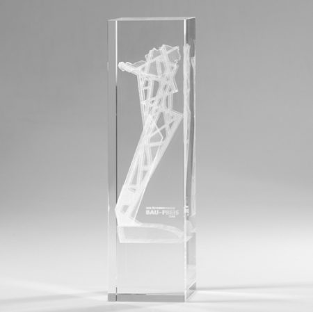 Glas Award mit dreidimensionaler Gravur
