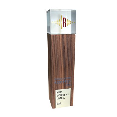 Holz-Glas-Award mit gravierter Plakete und Druck auf Holz und Glas