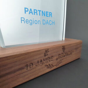 holz-glas-award-premio-detailansicht-sockel_awards