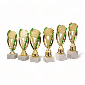 pokal-venedig-in-gold-mit-gruener-applikation-mit-platz-fuer-sportart-emblem-in-6-groessen-54790-award