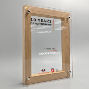 wood-frame-award-mit-individuellem-5c-druck-ebets-awards